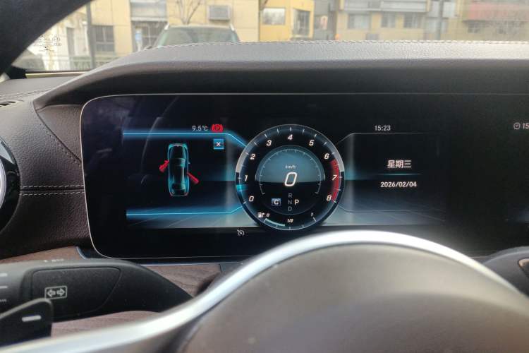 Used Mercedes-Benz E-Class 2019 Facelifted E 300 L Stylish Version
