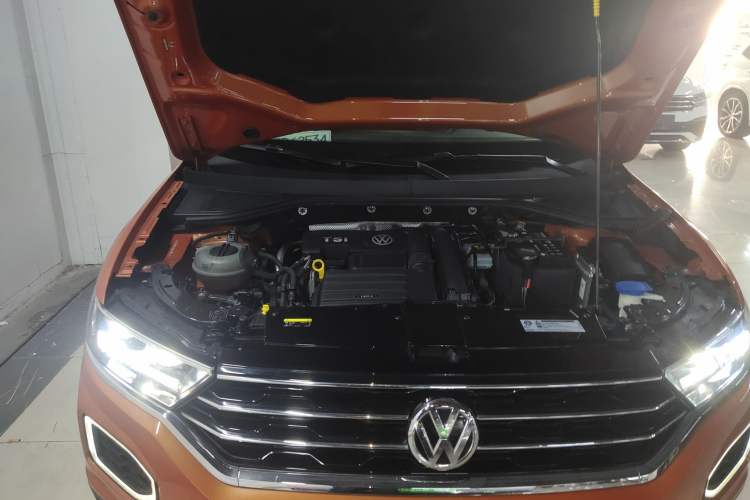 Used Volkswagen T-ROC 2019 230TSI DSG Two-Wheel-Drive Advanced Version China VI Standard
