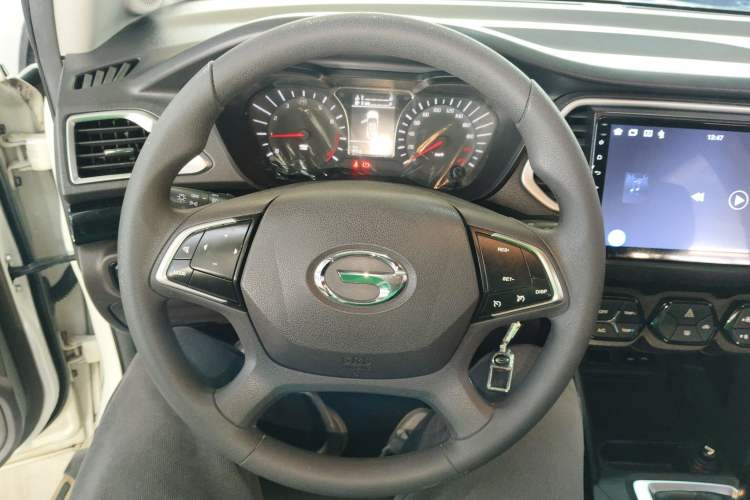 Used GAC Trumpchi GS4 2017 200T Manual Two-Wheel Drive Elite Edition
