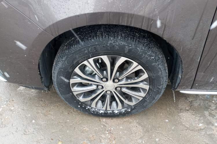 Used Buick GL8 2023 Land Executive Class Smart Enjoyment Model
