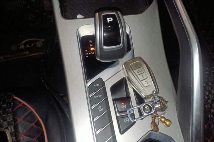 Used Geely Auto Coolray 2020 Facelift 240T DCT Hunter
