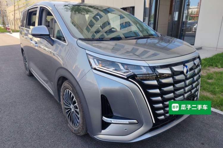 Used Denza D9 2022 DM-i 970 Four-Wheel Drive Flagship Model
