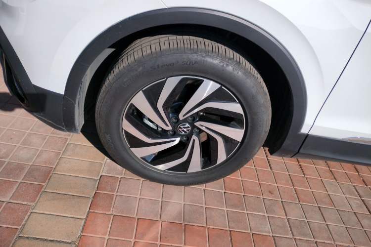 Used Volkswagen Tiguan L 2024 300TSI Automatic Two-Wheel Drive Smart Edition
