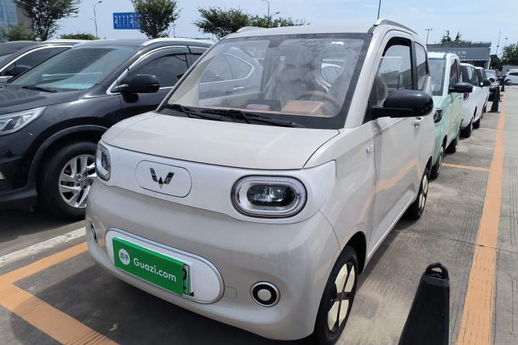 Used Wuling Hongguang MINIEV 2024 3rd Generation 215km Youth Edition
