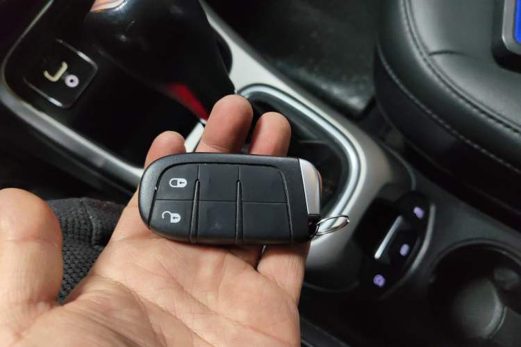 Used  Compass 2017 200T Automatic Family Edition
