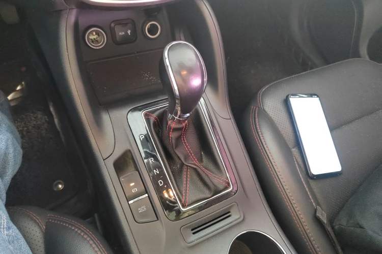 Used Changan CS75 2016 1.8T Automatic Elite Model China V Standard