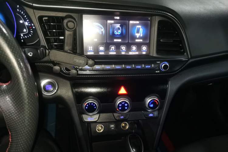 Used Hyundai Elantra 2020 1.4T Dual-Clutch Xuan Dong · Dynamic Version
