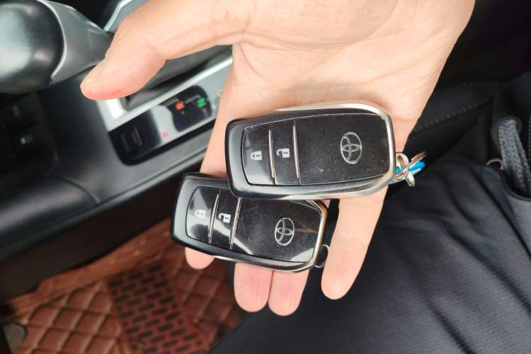 Used Toyota Highlander 2015 2.0T Four-Wheel Drive Luxury Edition 7-Seater