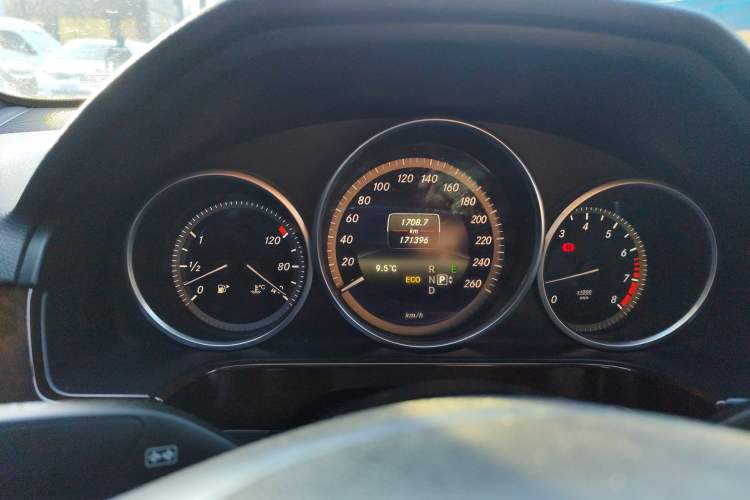 Used Mercedes-Benz E-Class 2014 E 260 L
