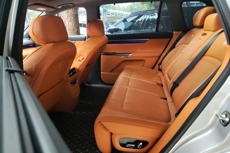 Used  eπ008 2025 210 Ultra Range-Extended Version 5 Seats
