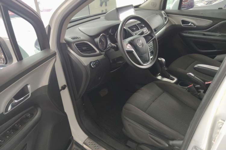 Used Buick Encore 2015 1.4T Automatic Two-Wheel Drive Urban Elite Version
