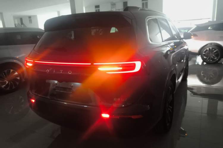 Used Hima AITO M7 2024 1.5T Intelligent Driving 4WD Max Edition 5 Seats
