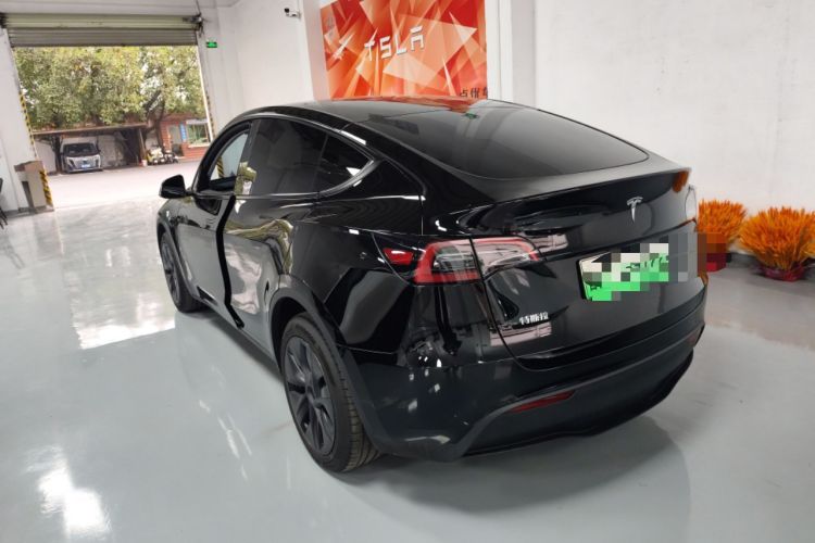 Used Tesla Model Y 2024 Long-Range All-Wheel-Drive Version
