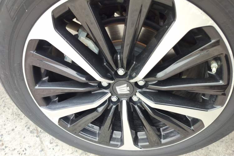 Used Toyota Crown Land Cruiser 2021 2.5L HEV Four-Wheel Drive Premium Edition
