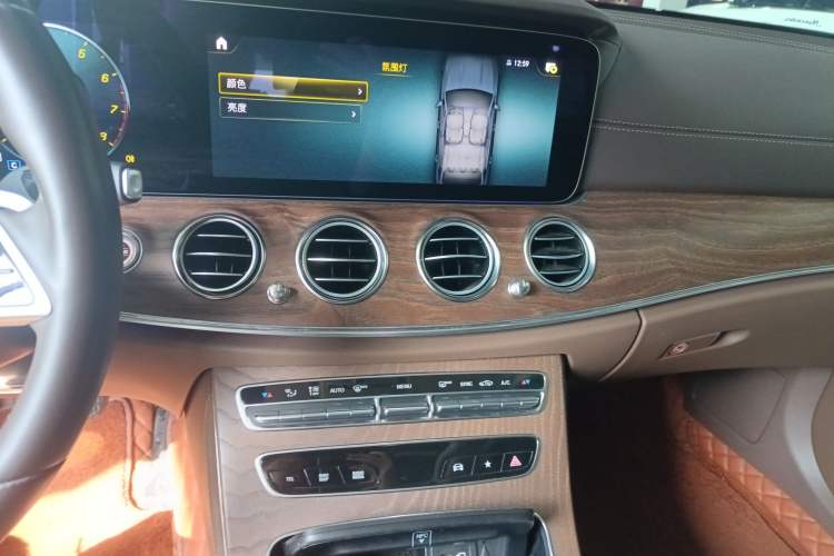 Used Mercedes-Benz E-Class 2023 Updated E 300 L Fashion Edition
