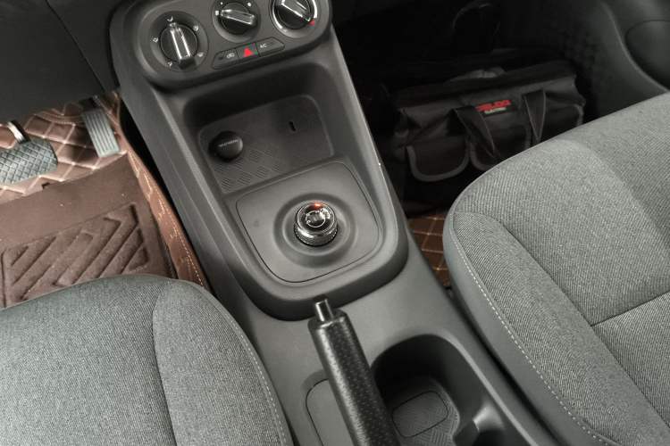 Used Wuling Hongguang New Energy 2024 All-Electric Model 300KM Standard Version