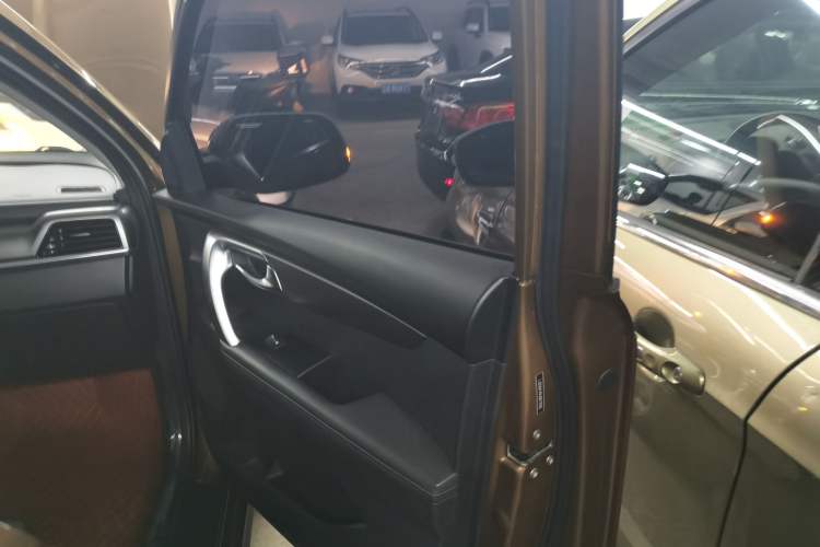 Used Kia Sportage R 2018 2.0L Automatic Smart Luxury Version China V Standard
