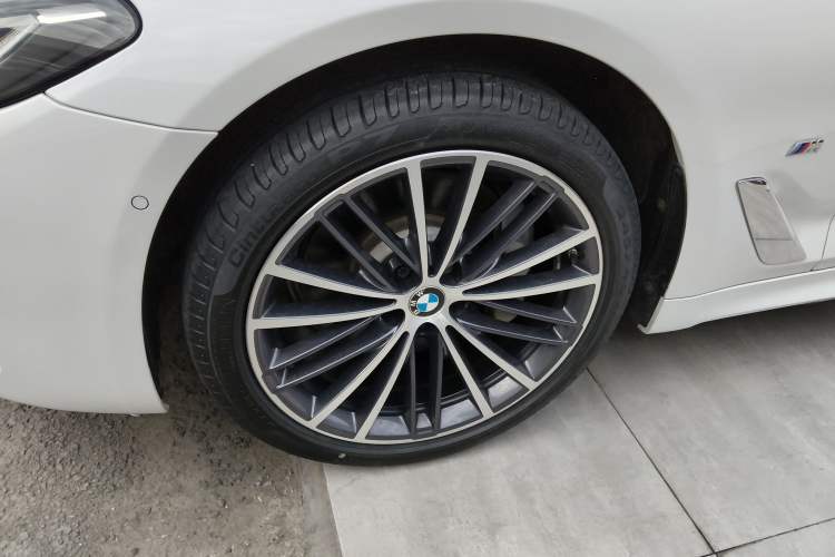 Used BMW 5 Series 2022 Restyled 530Li Leading Edition M Sport Package
