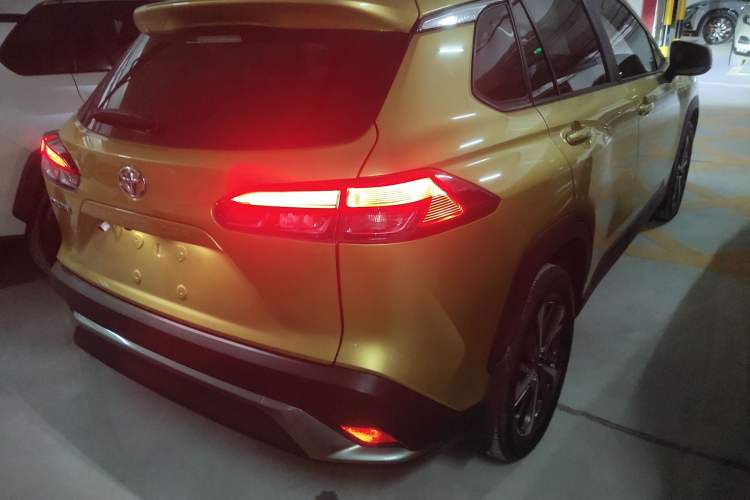 Used Toyota FRONTLANDER 2022 2.0L CVT Luxury PLUS Edition
