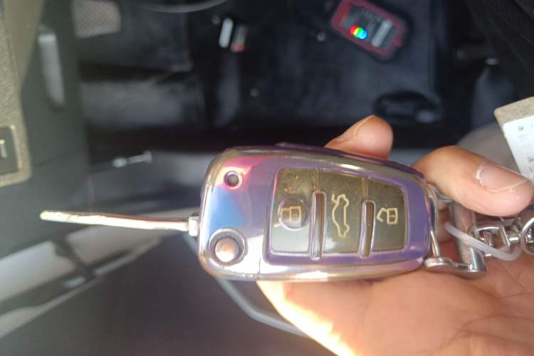 Used  Refine S2 2015 1.5L Manual Luxury Model
