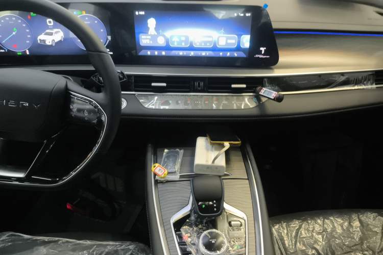 Used Chery Tiggo 8 PRO New Energy 2024 1.5T 100km XinChen Edition
