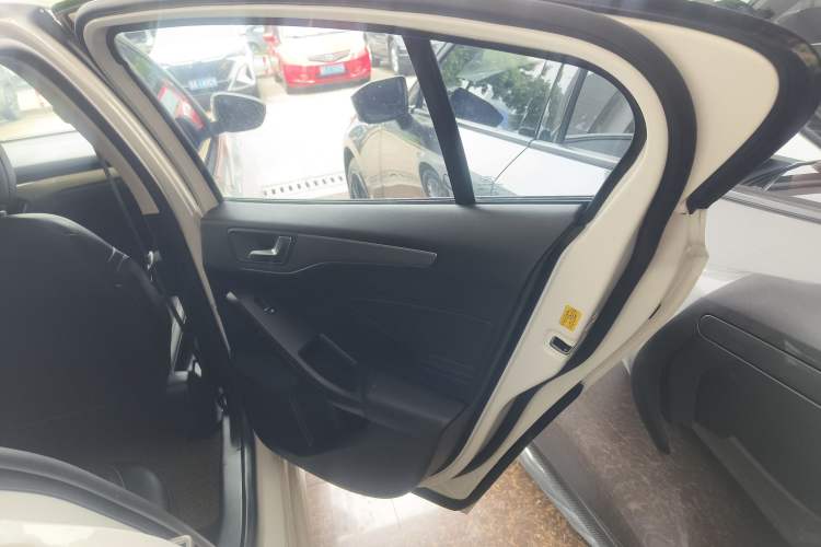 Used Ford Focus 2020 Sedan EcoBoost 180 Automatic Trend Edition
