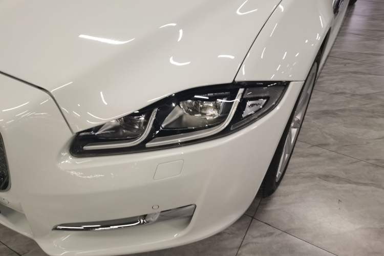 Used Jaguar XJ 2016 XJL 3.0 SC Four-Wheel Drive Panoramic Business Edition
