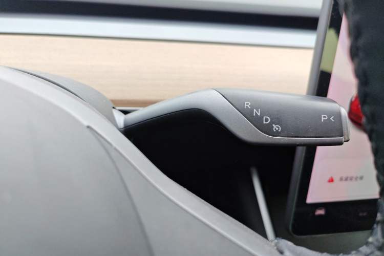 Used Tesla Model 3 2019 Standard Range Rear-Drive Upgraded Version
