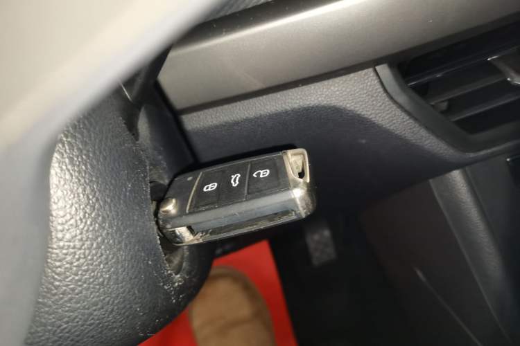 Used Volkswagen Lavida 2019 1.5L Automatic Fashion Edition China VI