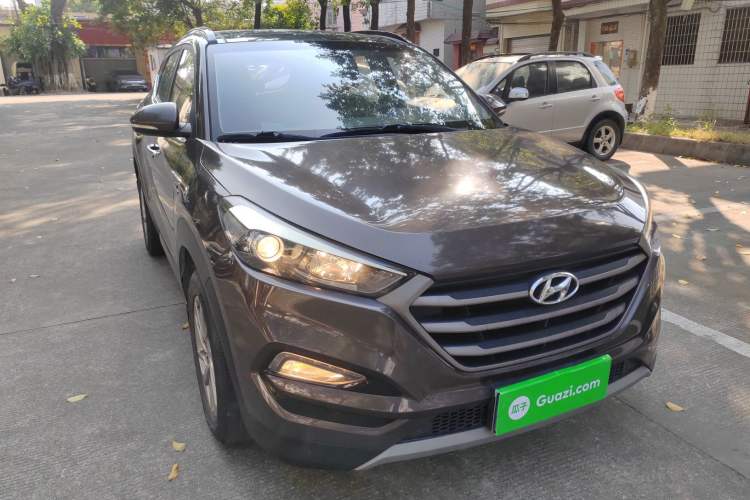 Used Hyundai Tucson 2018 1.6T Dual-Clutch Two-Wheel Drive 15th Anniversary Special Edition
