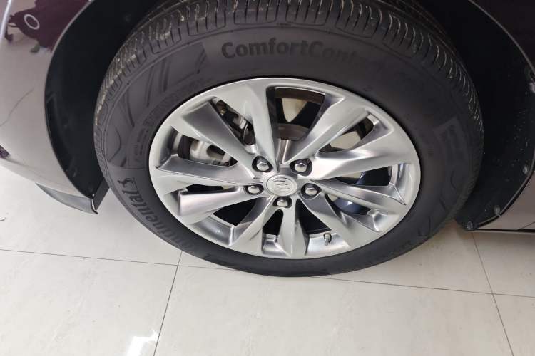 Used Buick GL8 2022 Avenir Aivia 7-Seater Deluxe Edition
