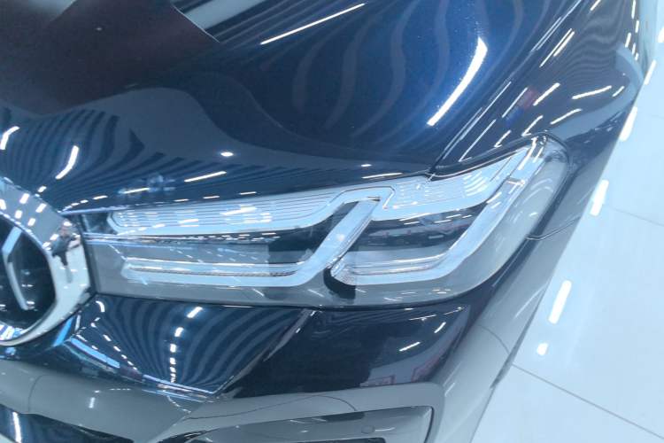 Used BMW 5 Series 2022 Second Facelift 525Li M Sport Package
