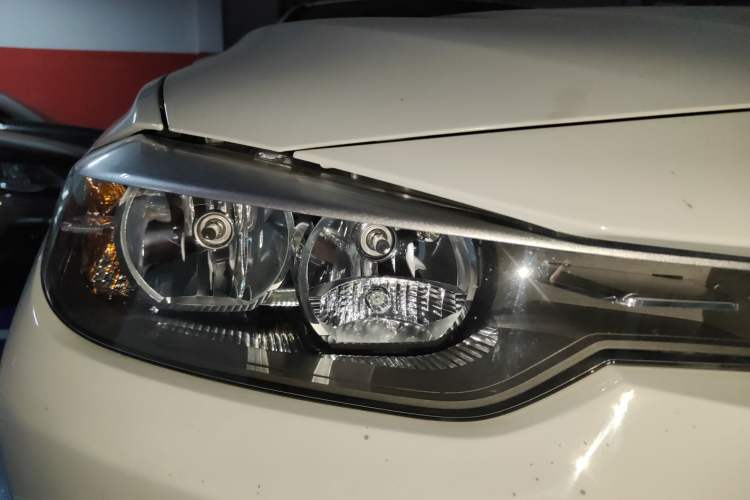 TDK.VehicleDetails.img