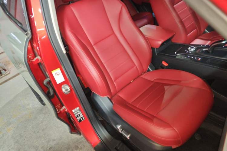 Used Wey VV5 2019 1.5T Two-Wheel Drive Smart Pioneer
