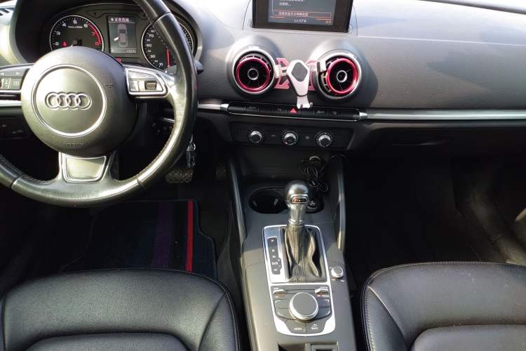 Used Audi A3 2016 Limousine 35 TFSI Prestige Edition
