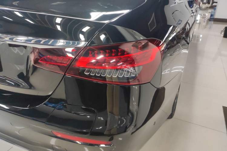 Used Mercedes-Benz E-Class New Energy 2022 Restyled E 350 e L Plug-in Hybrid Sports Sedan