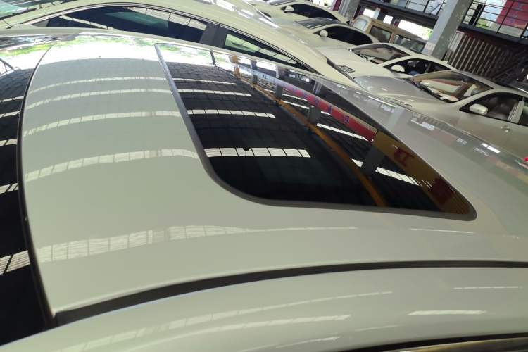 Used Toyota Levin 2019 Dual-Engine 1.8H E-CVT Luxury Edition China VI Standard
