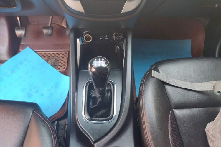 Used Changan CS35 2015 1.6L Manual Luxury Model China IV Standard