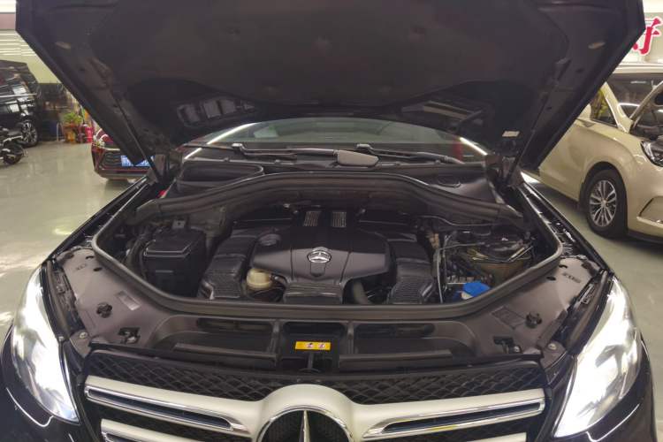 Used Mercedes-Benz GLE 2018 GLE 320 4MATIC Luxury Collection Edition
