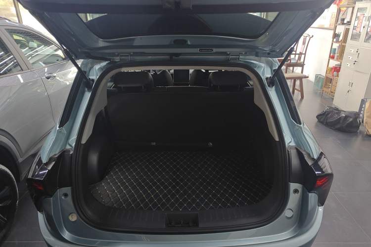 Used NETA V 2022 Chao 300 Lite Lithium Iron Phosphate
