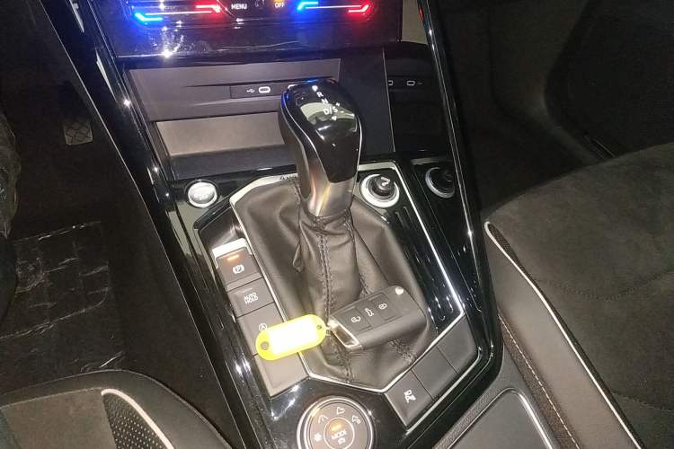 Used Volkswagen Tayron 2020 380TSI Four-Wheel Drive Luxury Connect Pro Edition