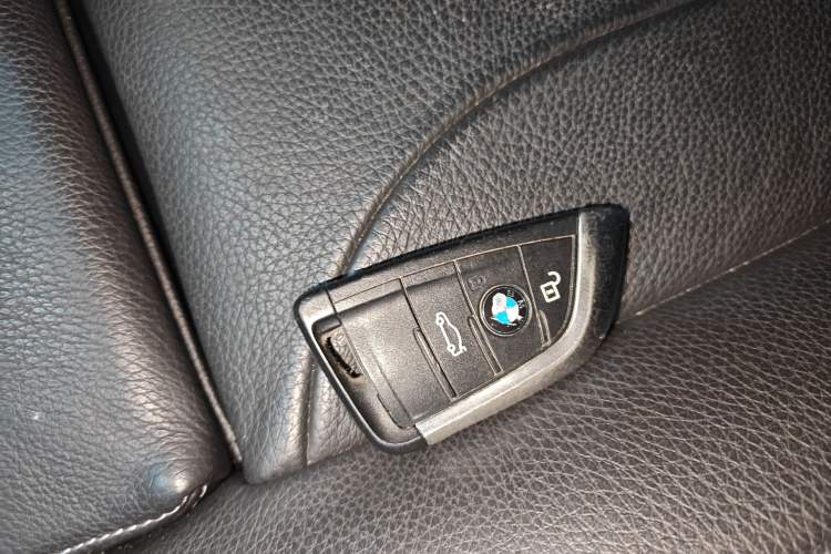 Used BMW X1 2018 sDrive18Li Luxury Model
