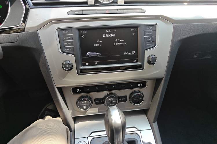 Used Volkswagen Variant 2017 380TSI Two-Wheel Drive Comfort Edition
