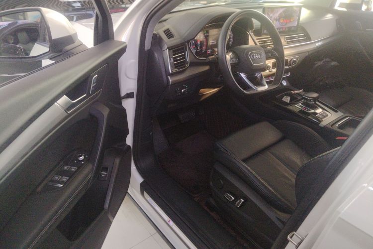 Used Audi Q5L 2023 40T Fashionable and Dynamic Edition
