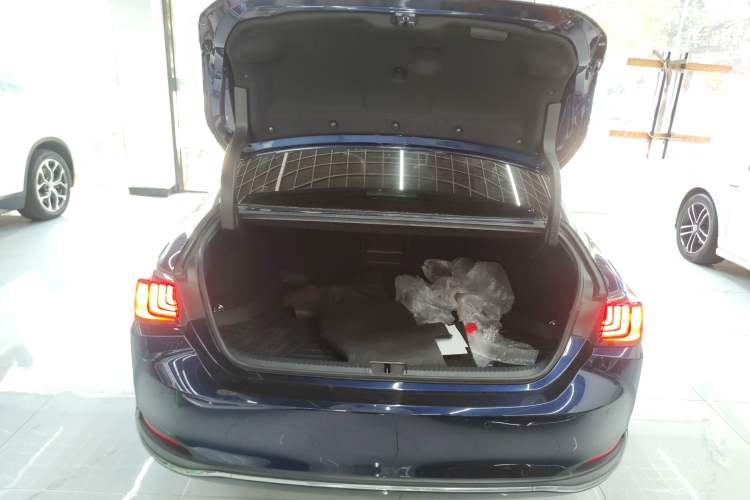 Used Lexus ES 2020 200 Excellence Edition
