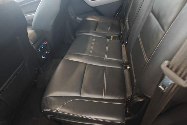 Used Ford Everest 2017 2.0T Gasoline Automatic 4x4 Luxury Edition 5 Seats