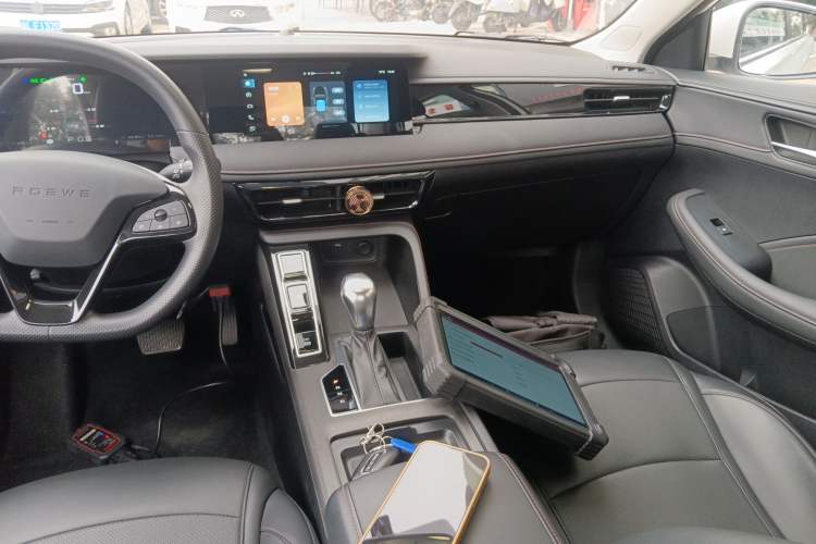 Used Roewe i5 2024 1.5L CVT Luxury Edition
