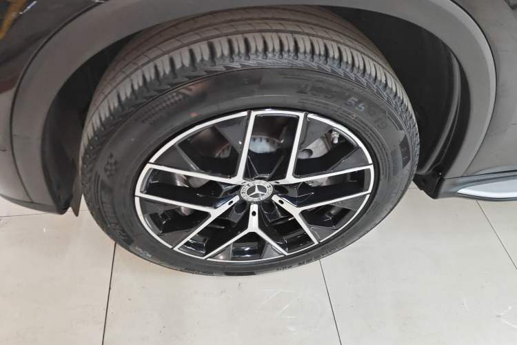 Used Mercedes-Benz GLC 2023 GLC 260 L 4MATIC Dynamic Edition 5-seater
