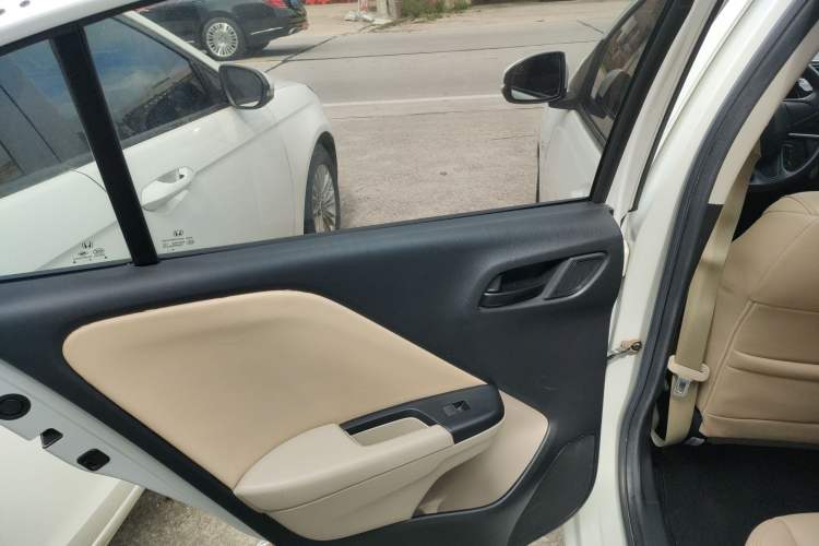 Used Honda Greiz 2016 1.5L CVT Classic Edition
