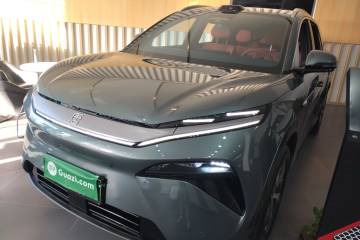 Used BYD Tang L 2025 EV with 670 km Range LiDAR and Premium Features